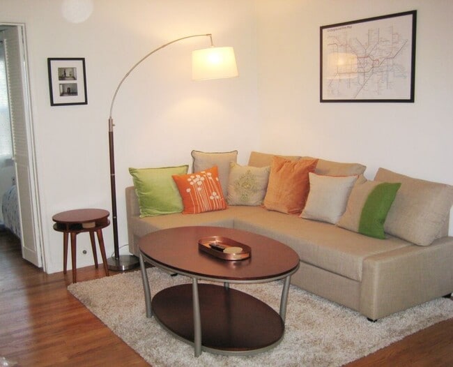 Photo - 7923 Norton Ave