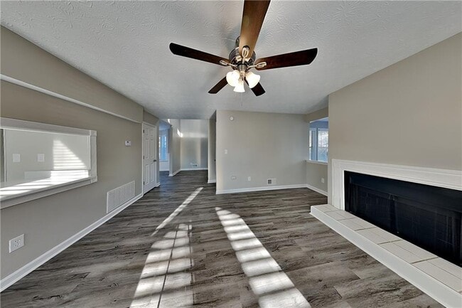 Photo - 4440 Coventry Ct