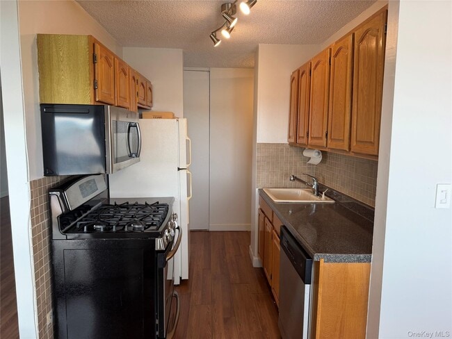 Photo - 2 Bay Club Dr Unit 7Y