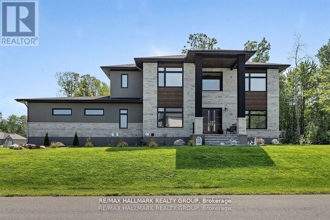 Photo - 595 Shoreway Dr