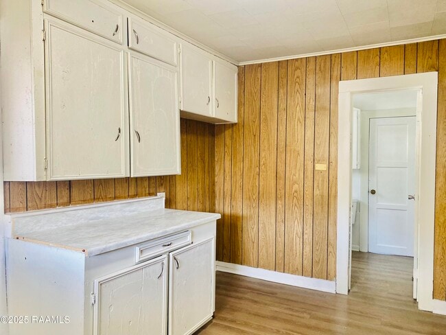 Photo - 309 Armentor St