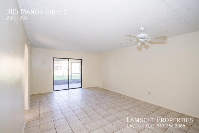 Photo - 305 Manor Cir