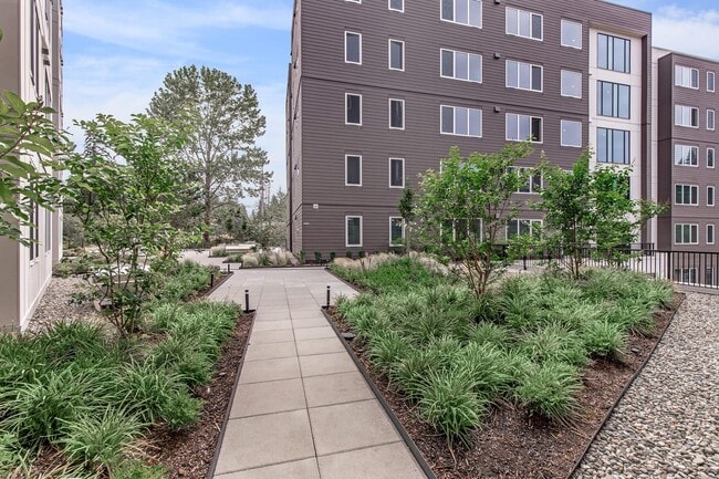 Photo - 192 Shoreline