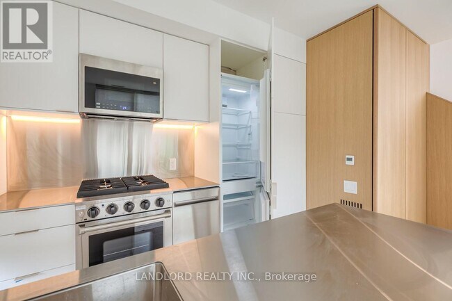 Photo - 429 Brock Ave