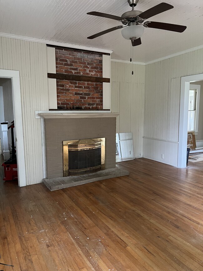 Photo - 610 Jenkins Ave