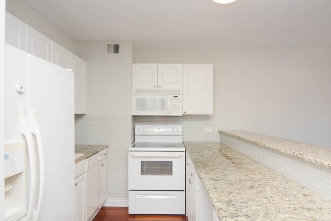 428 W Wellington Ave Unit H10