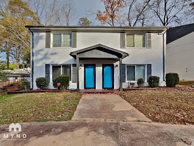 Building Photo - 1345 Womack Ave