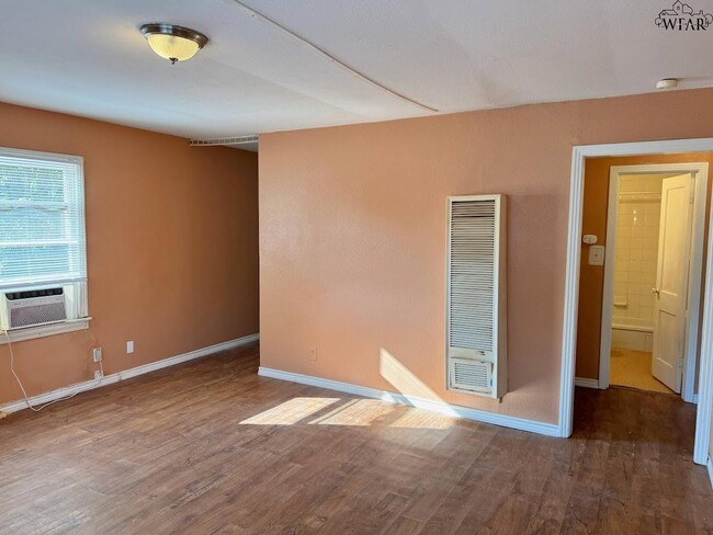 Photo - 1640 Osage Ave