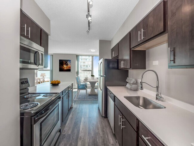 Photo - 5601 N Sheridan Rd