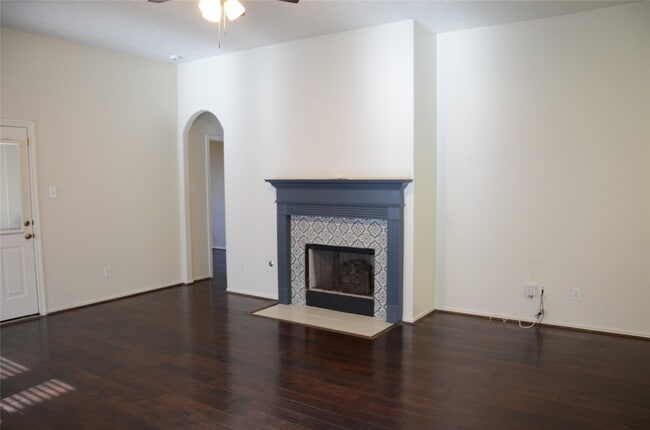 Photo - 21407 Pepperberry Trail