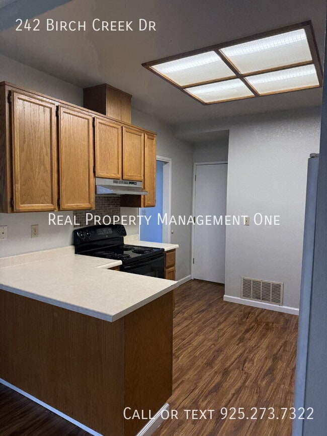 Photo - 242 Birch Creek Dr