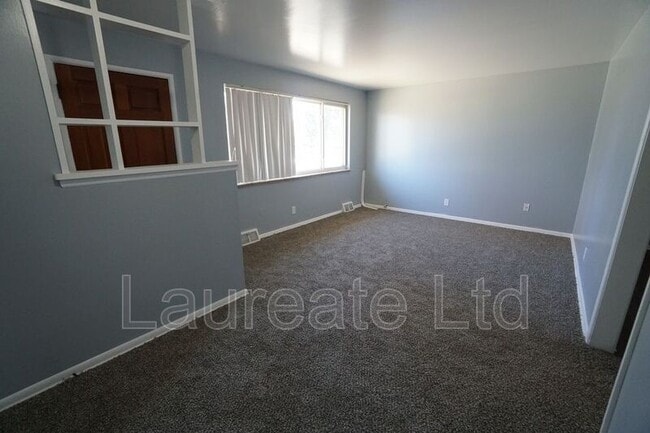 Photo - 2645 S Newton St