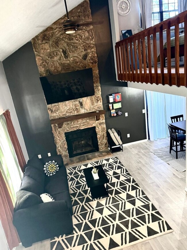 Photo - 1494 Sanzon Dr