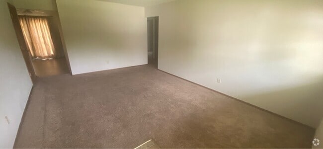 Building Photo - 517 Franklin St Rental