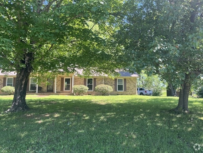 Building Photo - 1334 Chippendale Cir Rental