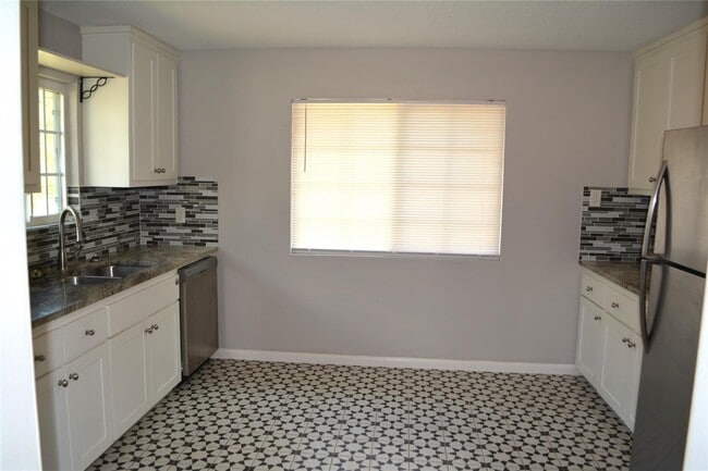 Photo - 18767 Forest Ln Cir