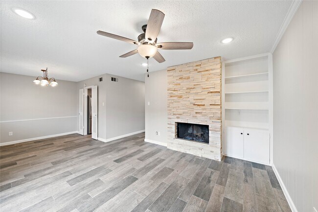 Photo - 14256 Misty Meadow Ln