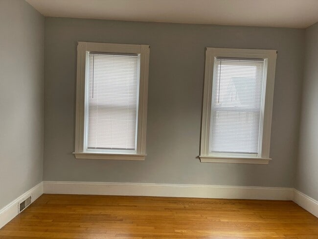 Photo - 48 Hodges Ave Unit 2nd