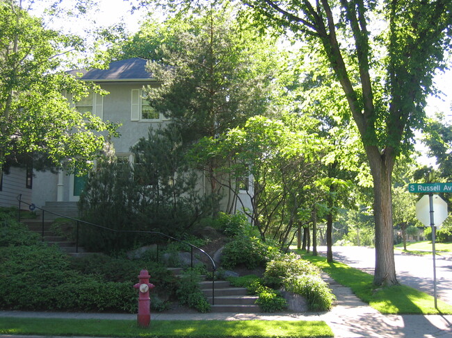 Photo - 202 Russell Ave S House