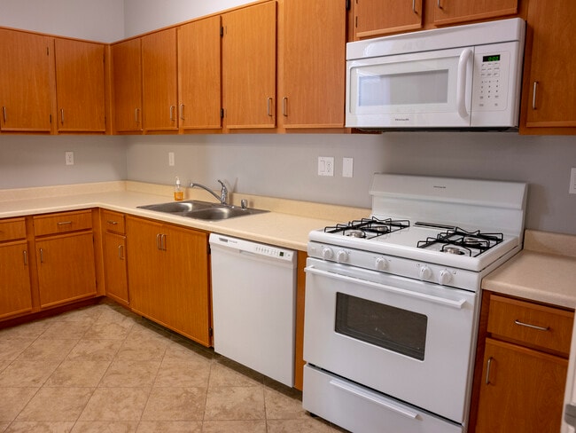 Photo - Worthington Square