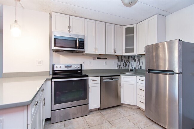 Building Photo - 47 Homer Ave Unit 53
