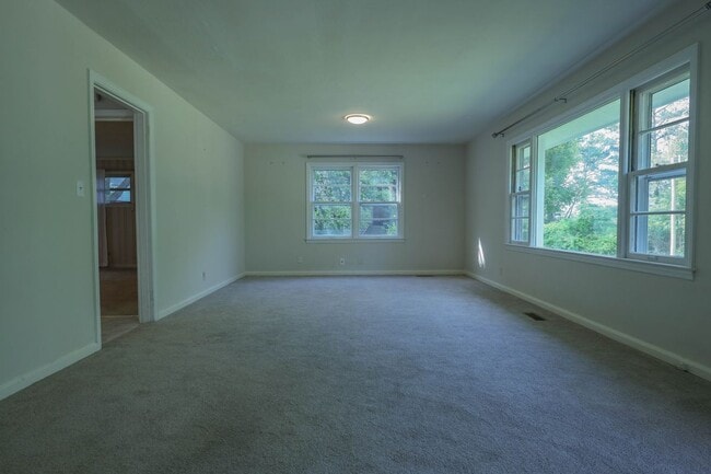 3703 Chula Vista Dr