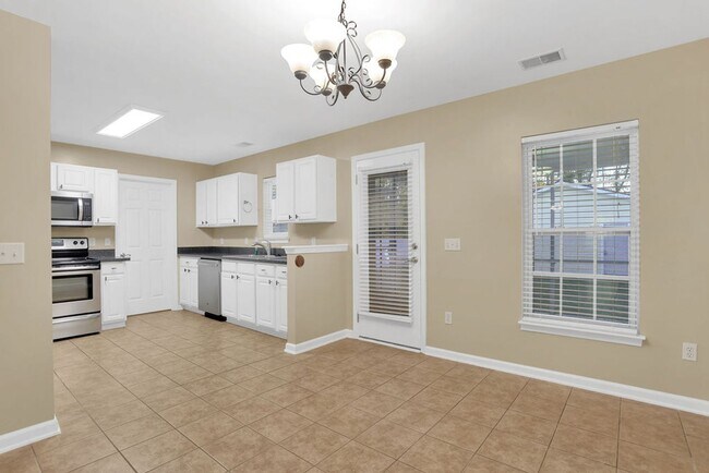 Photo - 3 bedroom 2 1/2 bath with loft