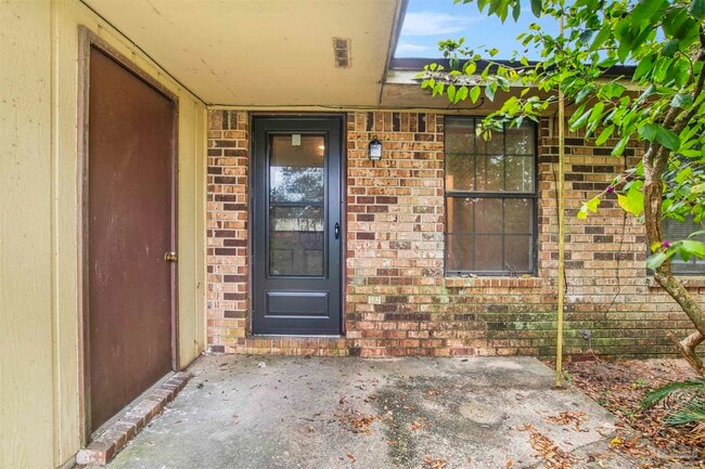 Photo - 1382 Fairchild St