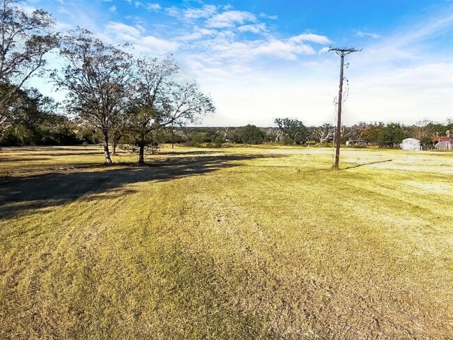 Photo - 2248 US Hwy 77a S