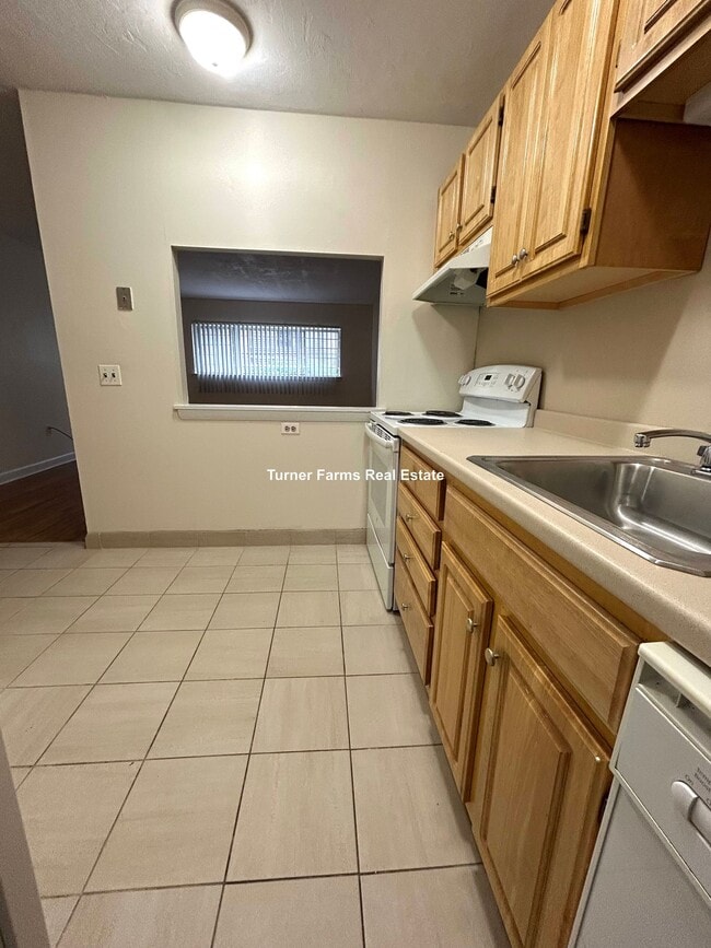 Photo - 75 Gardner St Unit 03B