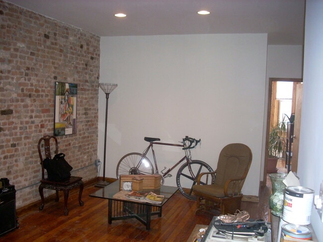 Building Photo - 1169 38th Street Unit 2nd Floor
