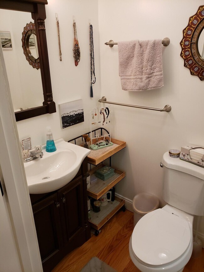 Photo - 206 Summer St Unidad 2