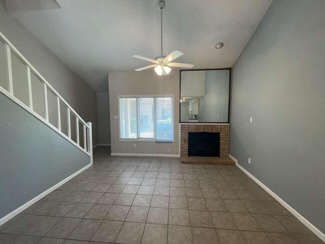 Photo - 121 Troy Ave