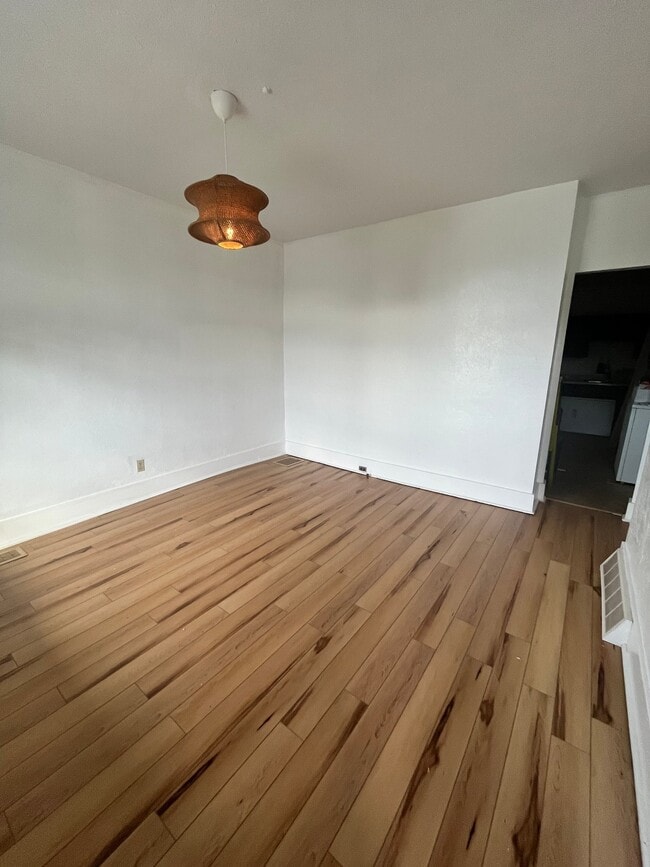 Photo - 3336 Ajax St