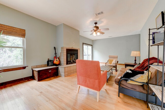 Photo - 13918 Hummingbird Ln