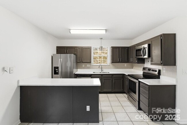 Photo - 6113 Windsor Gate Ln