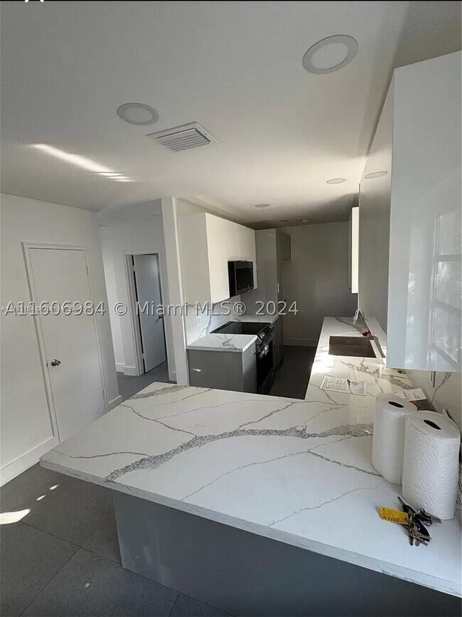 Photo - 110 NW 120th St