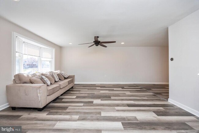 Photo - 3130 Ryerson Cir