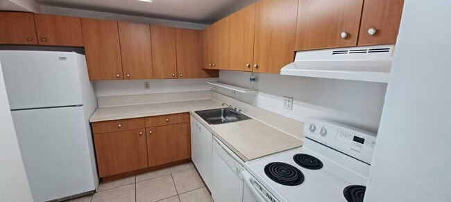 Photo - 405 Executive Center Dr Condo Unit 203