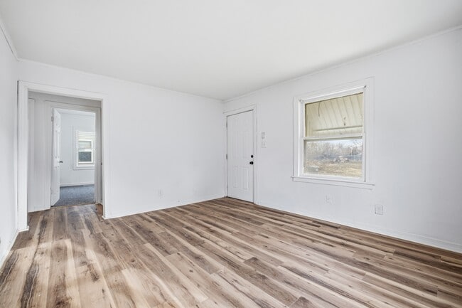 Photo - 1614 W 18th St