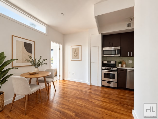 Bushwick 2-Bed 1-Bath With Balcony