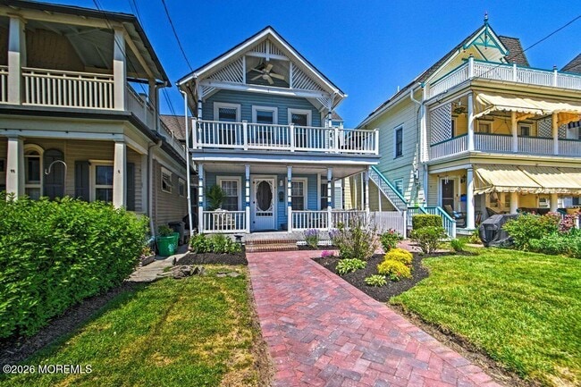 13 Atlantic Ave Unit 2
