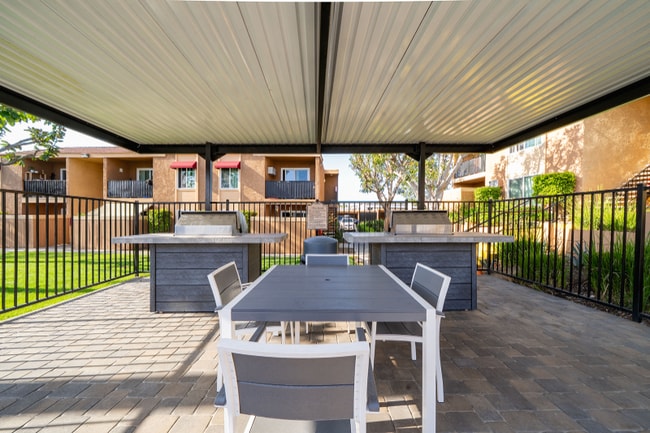 Photo - 1440 Oak Dr Unidad F08