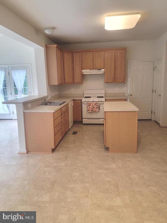 Photo - 440 Reedy Creek Rd