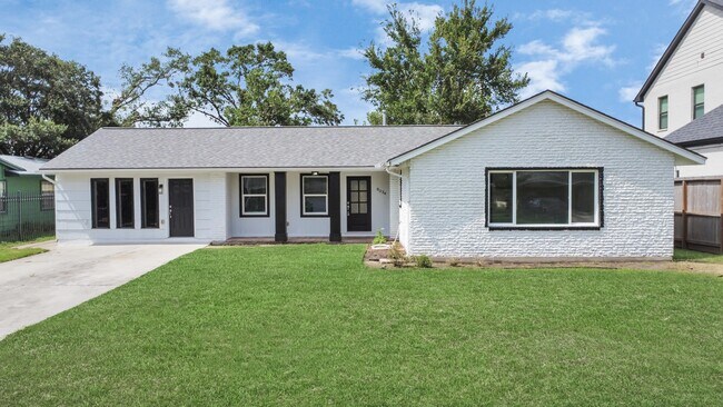 Photo - 8034 Ridgeview Dr