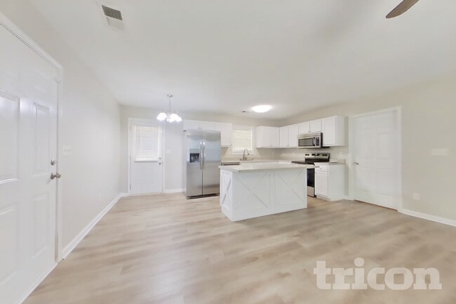 Photo - 1173 Woodwind Dr