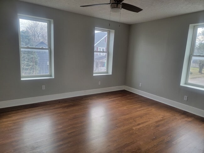 Photo - 751 Wager St