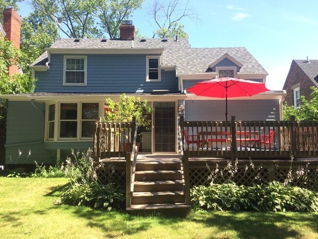 Photo - Spacious 3 Bedroom Home with Central Air in University Heights!