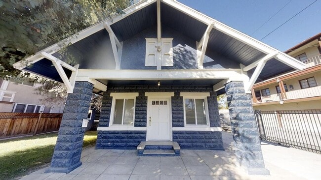 Building Photo - Coming Soon! Charming Cottage for Lease in Downtown Riverside, California!