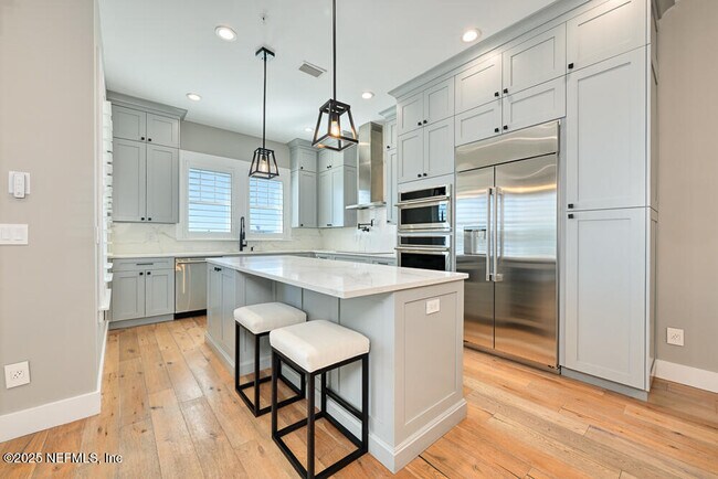 Photo - 2410 Beach Blvd